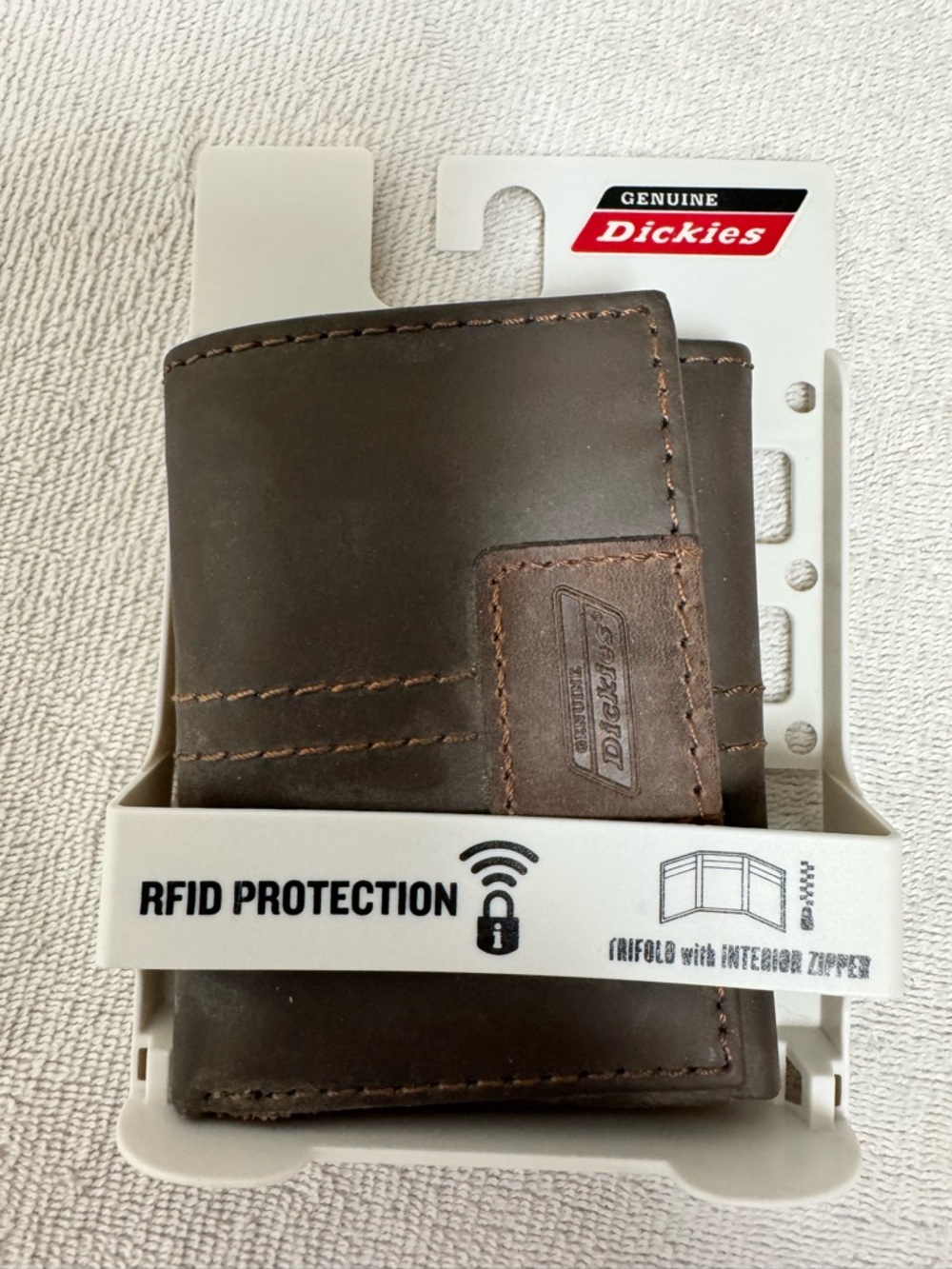 Dickies Brown Bifold Wallet with Elastic Strap